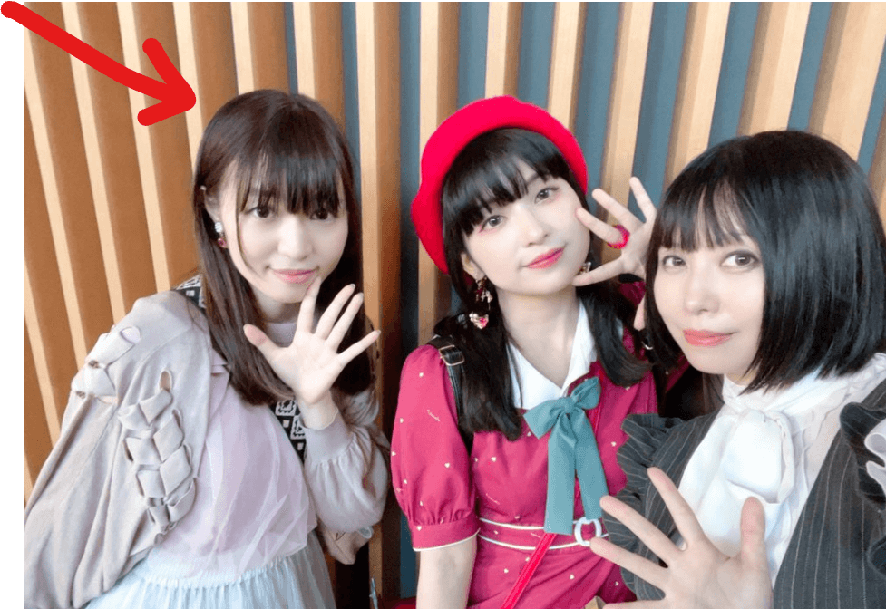 左が博衣こよりの中の人「吉成由貴」