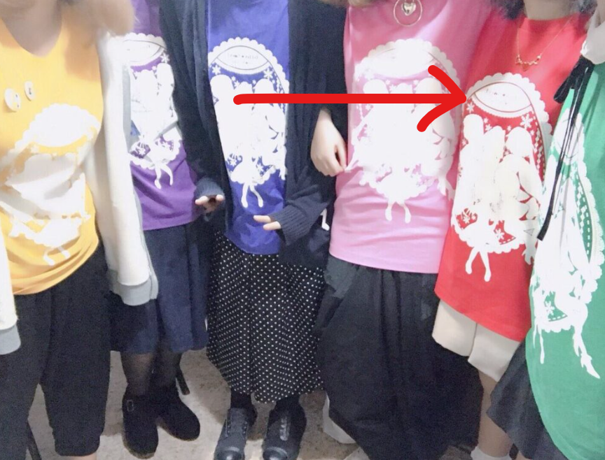 赤色が中の人のりんこ