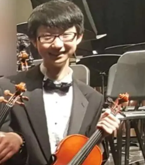 闇ノシュウの中の人の素顔