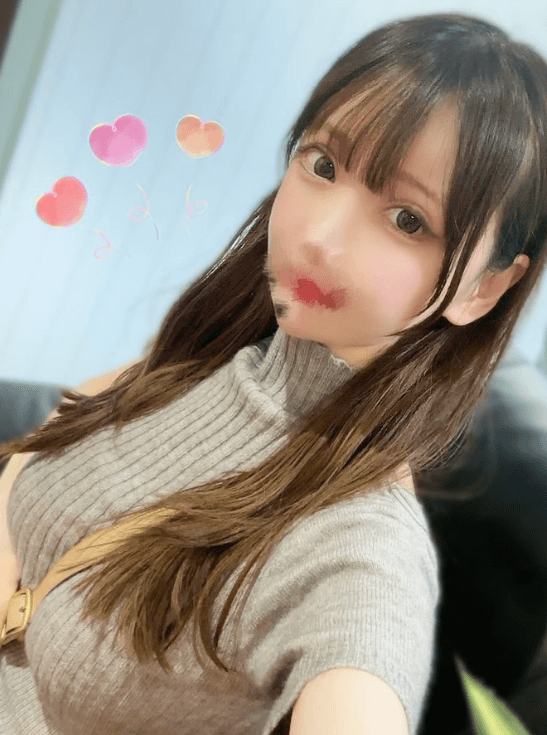 中の人の顔写真