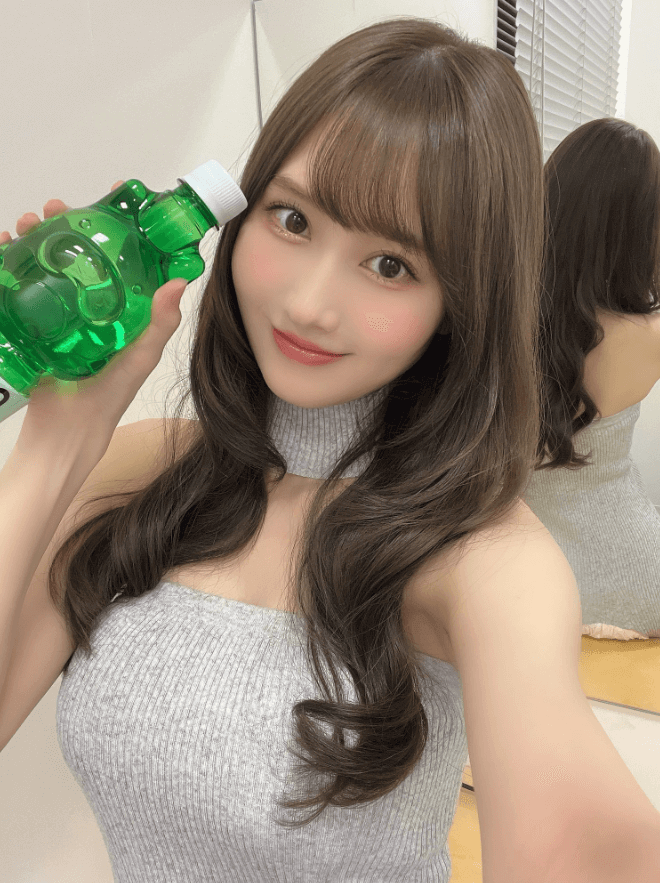 中の人は美人
