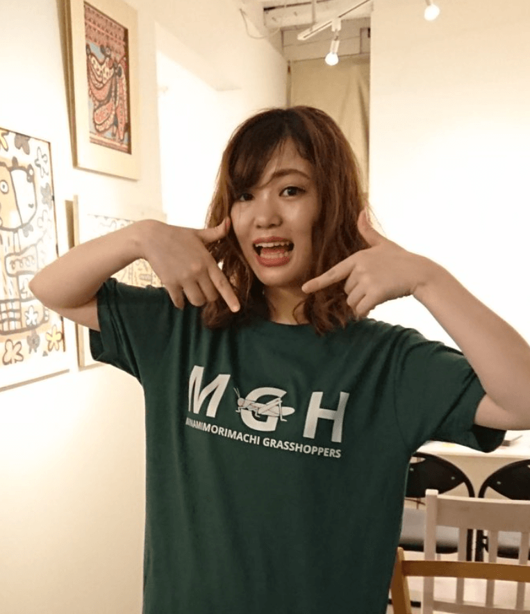 中の人の顔