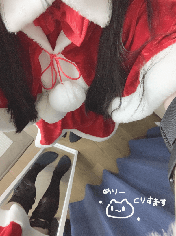 中の人のサンタコスプレ写真
