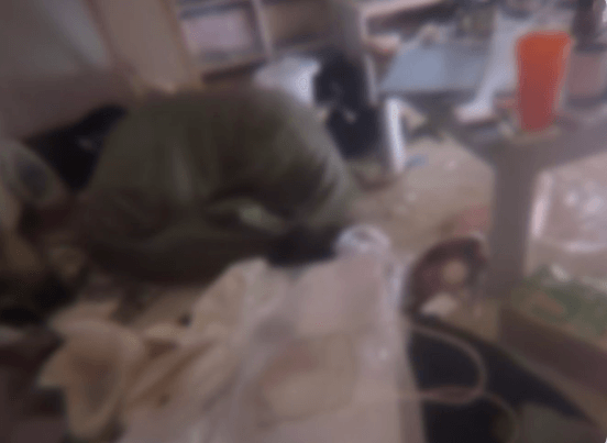 音霊魂子の部屋は汚い