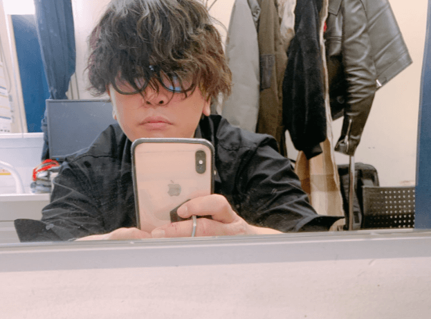中の人の自撮り写真