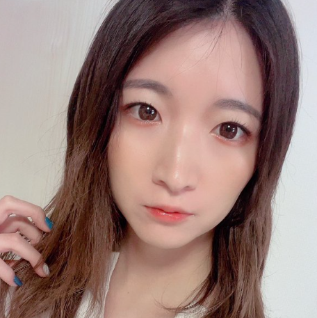 白雪巴の中の人の顔バレ写真