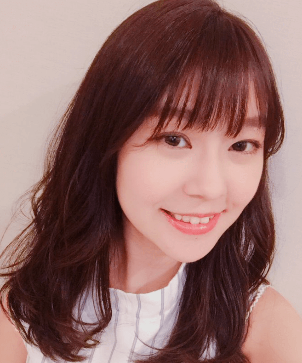 中の人の自撮り写真