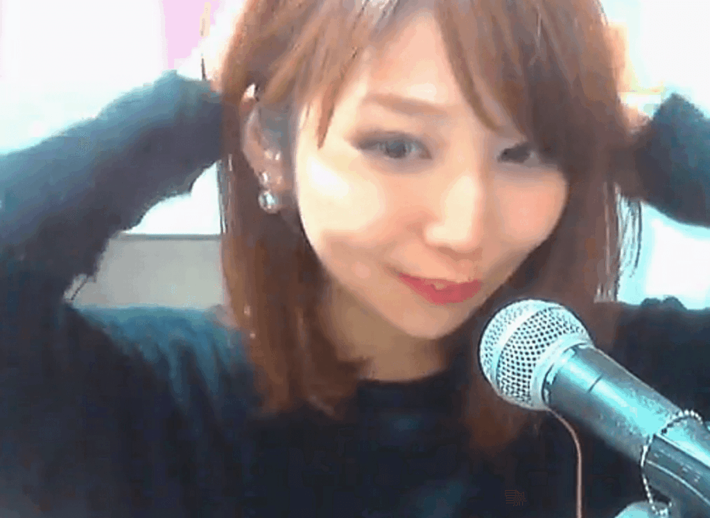 みけねこの中の人の中身