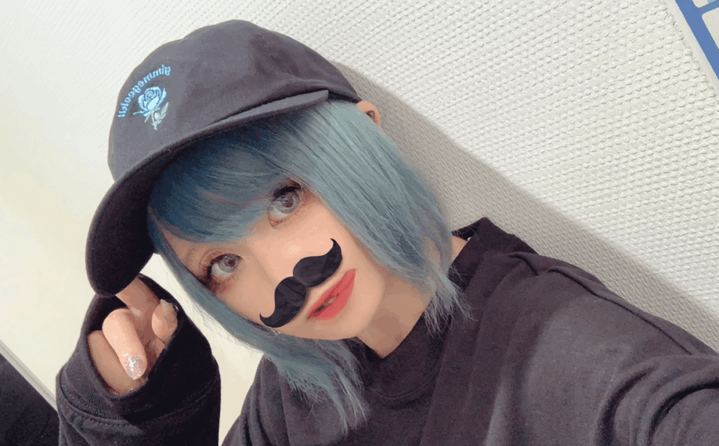 鈴木ヒナの中の人の顔バレ