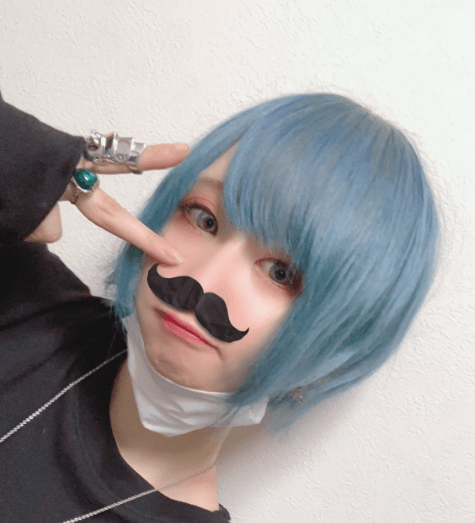 鈴木ヒナの中の人の素顔