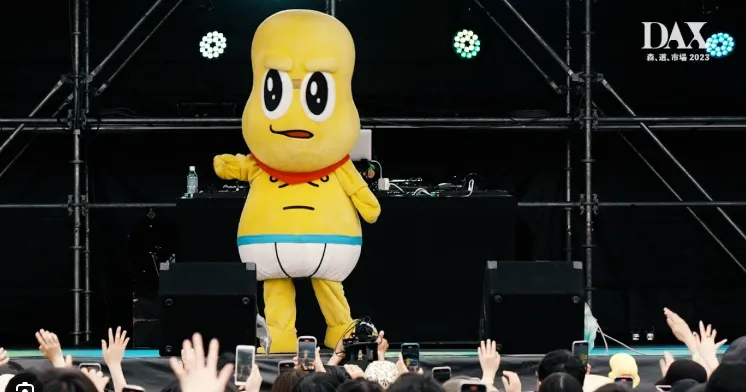 着ぐるみのピーナッツくん